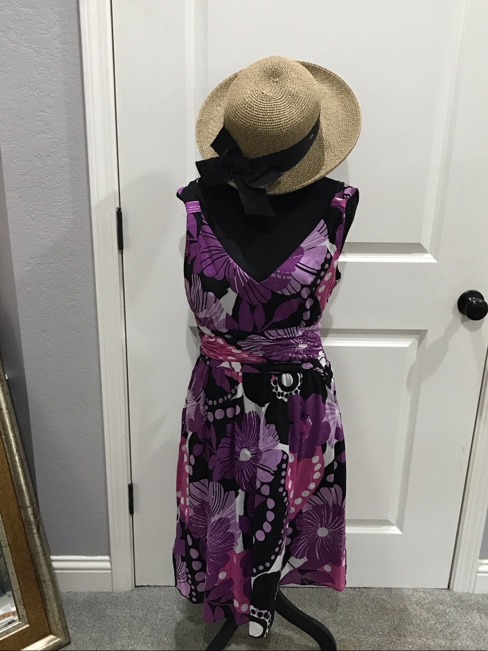 Sandra Darren Purple Floral V-Neck Midi Dress